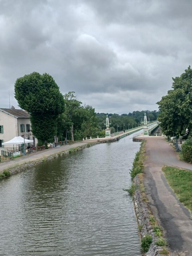 Entre Loire Et Canal Бриар Экстерьер фото